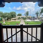 Casa De Madera Con Piscina En Cambrils 塔拉戈纳