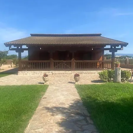 펜션 Casa De Madera Con Piscina En Cambrils *
