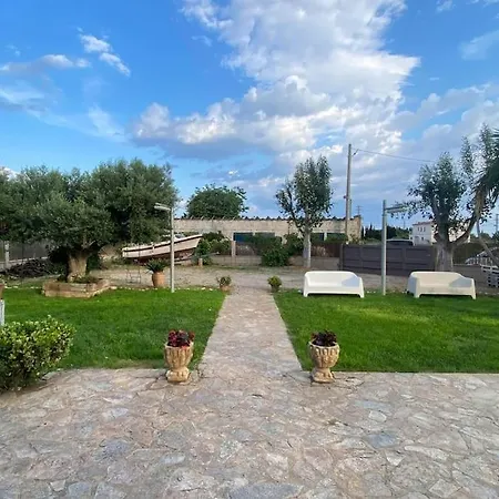Casa De Madera Con Piscina En Cambrils 塔拉戈纳