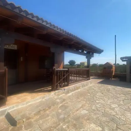 Casa De Madera Con Piscina En Cambrils *