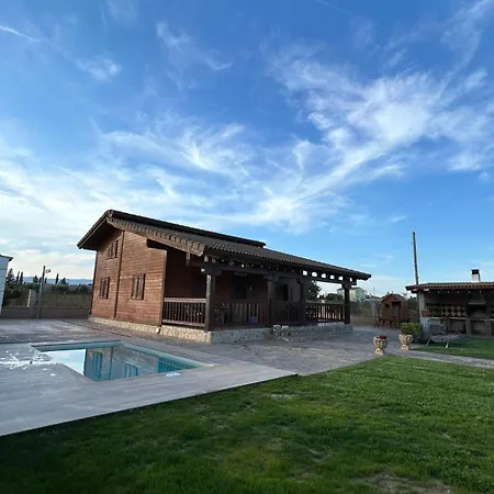 Casa De Madera Con Piscina En Cambrils 度假居 *