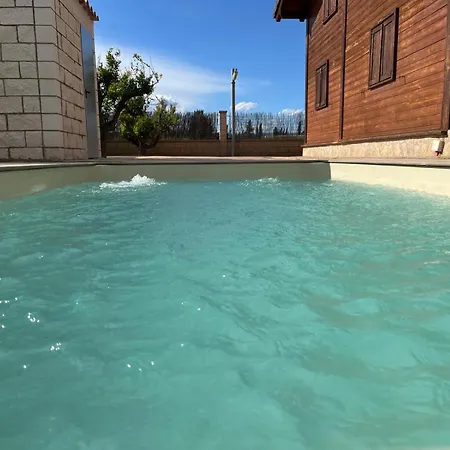 Casa De Madera Con Piscina En Cambrils 펜션 타라고나